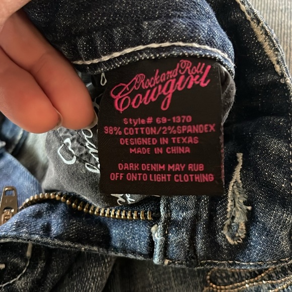 Super cute, rock and roll cowgirl skirt. - Picture 4 of 4